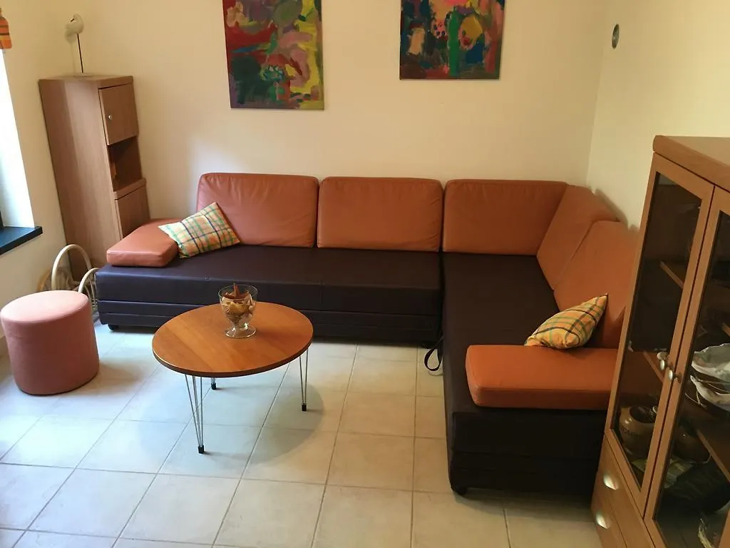 Apartment Garden  Malinska