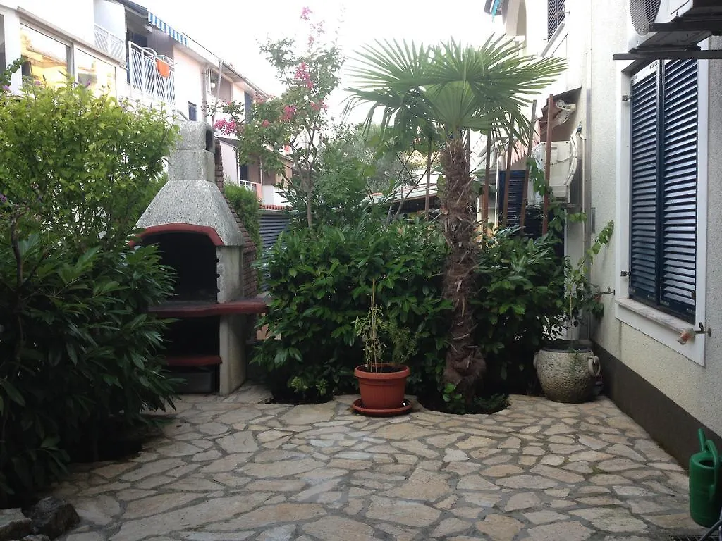 Apartment Garden